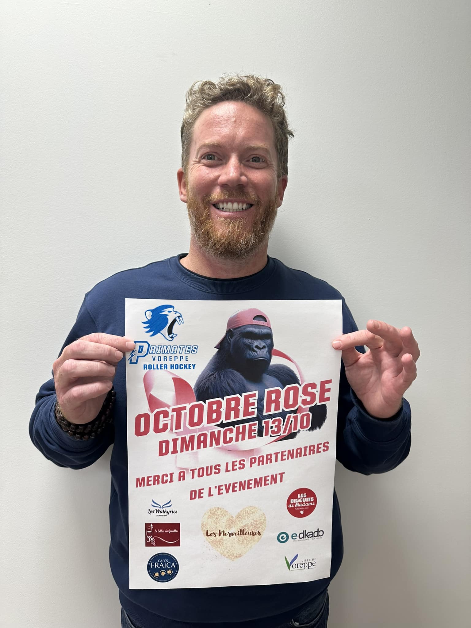 Simon Co-Fondateur des Primates Voreppe Roller Hockey Sp&eacute;cial Octobre Rose.jpg (208 KB)