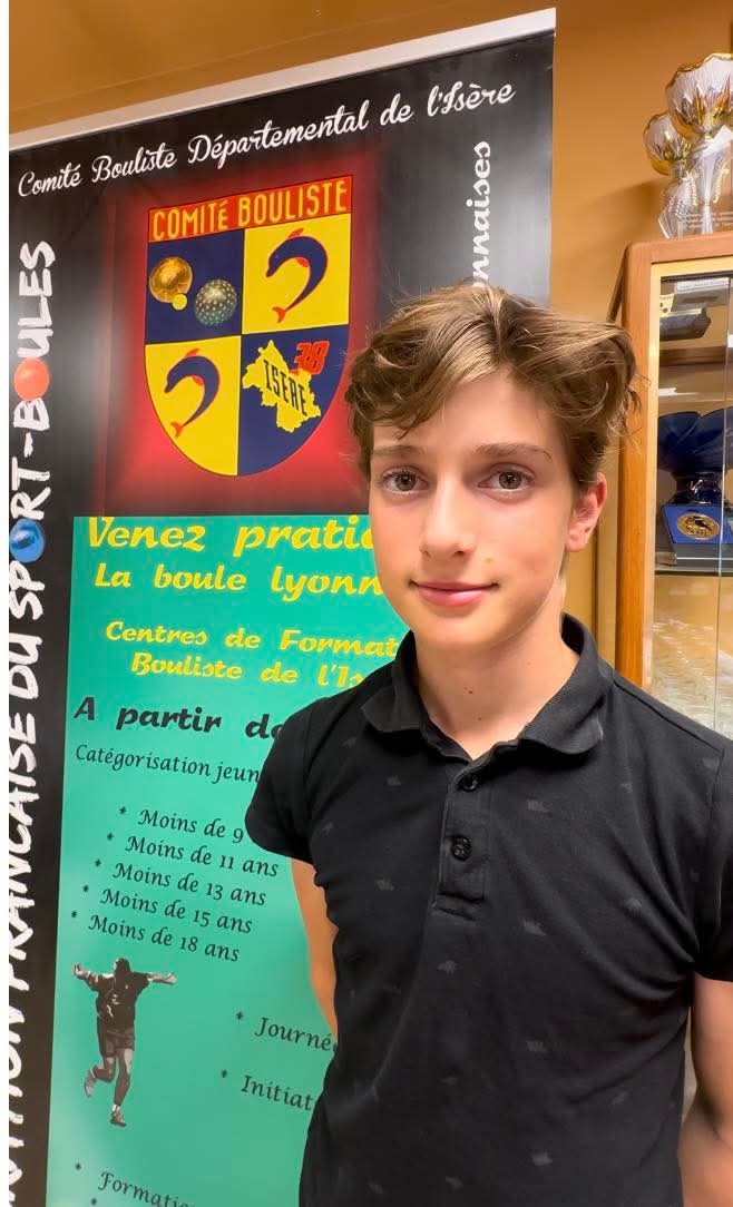 adam champion boules voiron.jpg (73 KB)