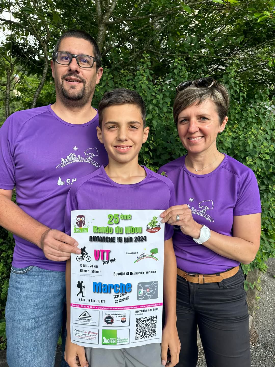 collectif du sous des ecoles de saint aupre magali, gabin et christophe.jpg (217 KB)